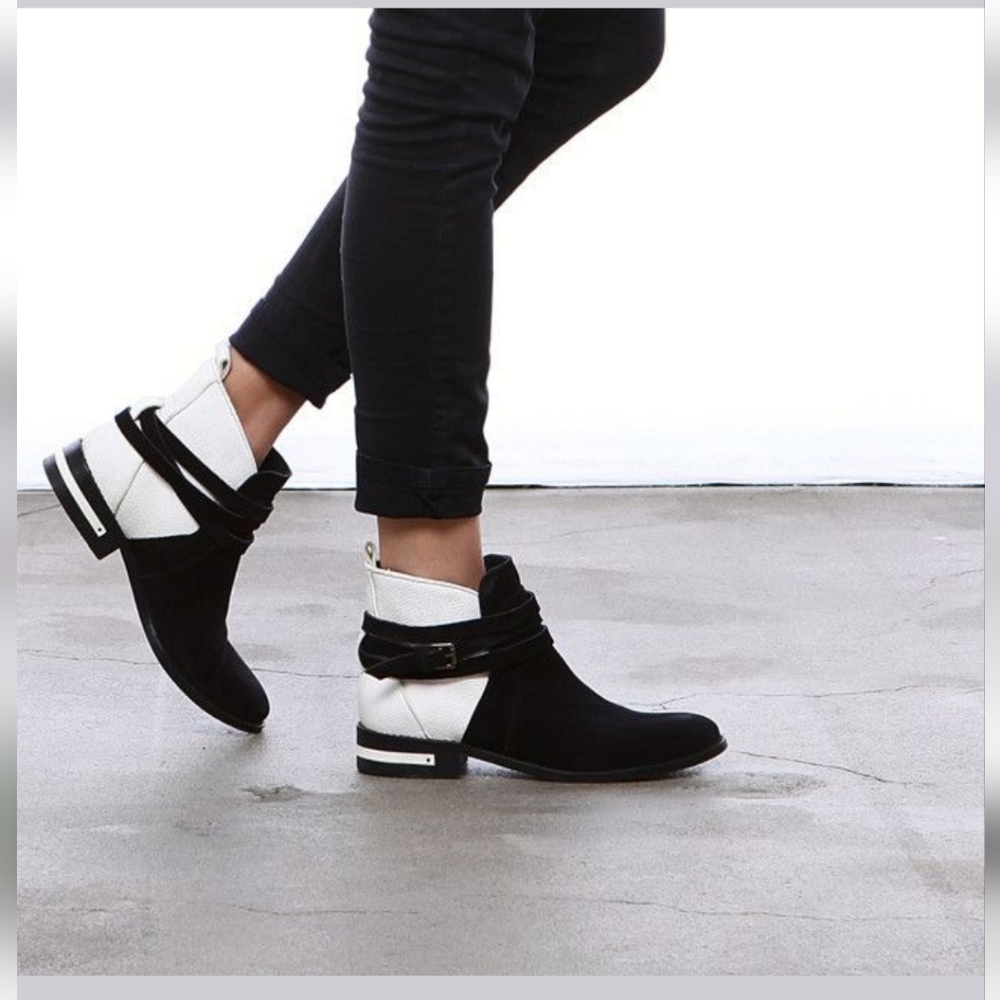 Freda Salvador Dream Ankle Booties Black And White Suede/leather Size 40, US 10